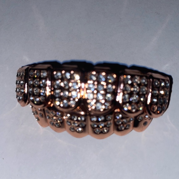 Full set Gold plated iced out grillz - Picture 4 of 5